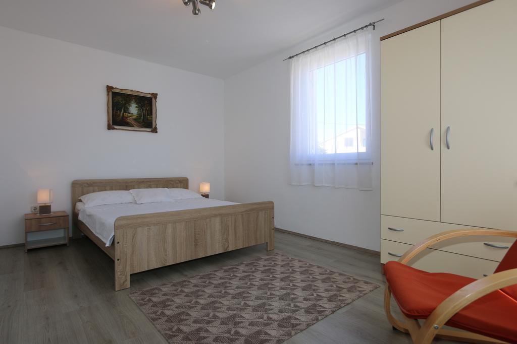 Apartments Mihalic シロ エクステリア 写真